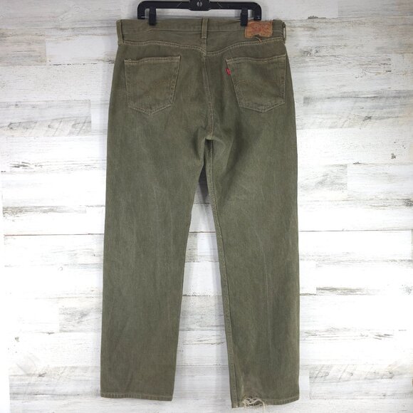 LEVI'S 501 GREEN DENIM ORIGINAL FIT STRAIGHT LEG MEN'S 38X32 BUTTON FLY *STAIN*. - Picture 4 of 16